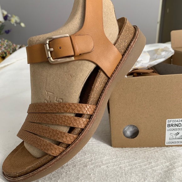 NWT Sofft Brenda Sandals - Picture 1 of 5